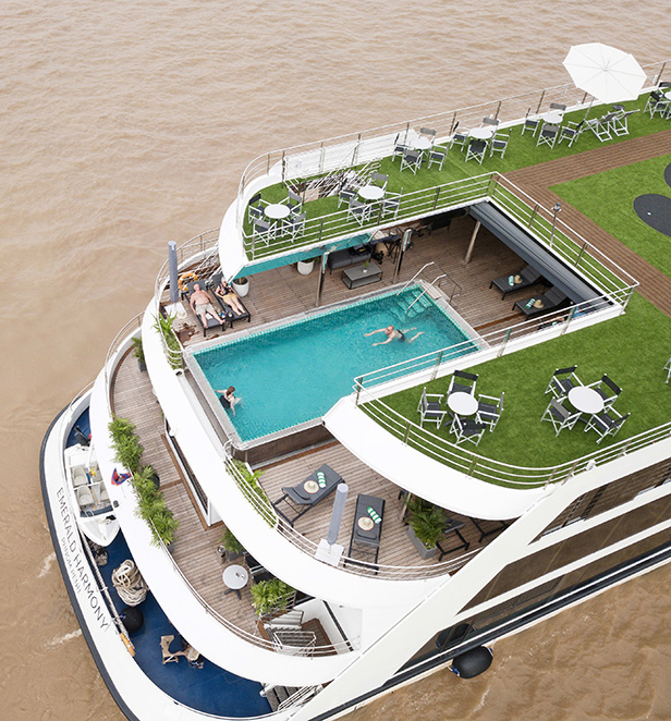 Emerald Harmony ship